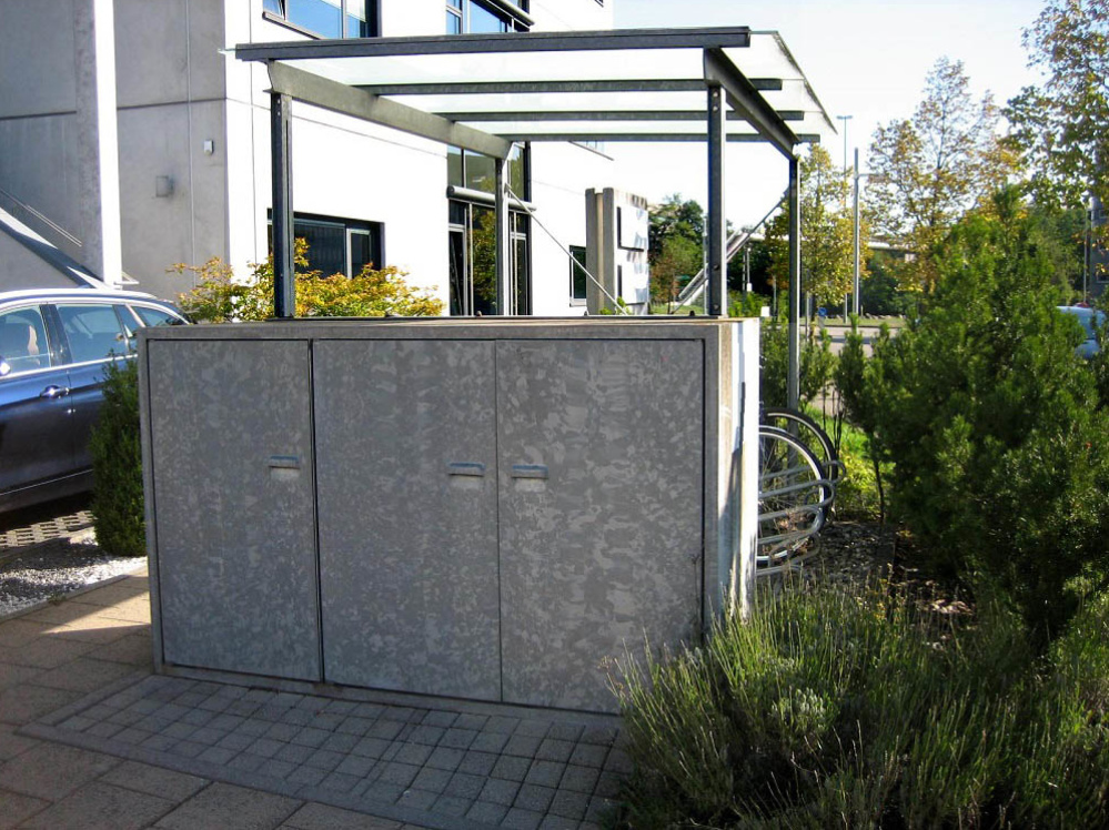 Beispiel Standplatz für Abfallbehälter (Foto: ZKE) Beispiel Standplatz für Abfallbehälter (Foto: ZKE)