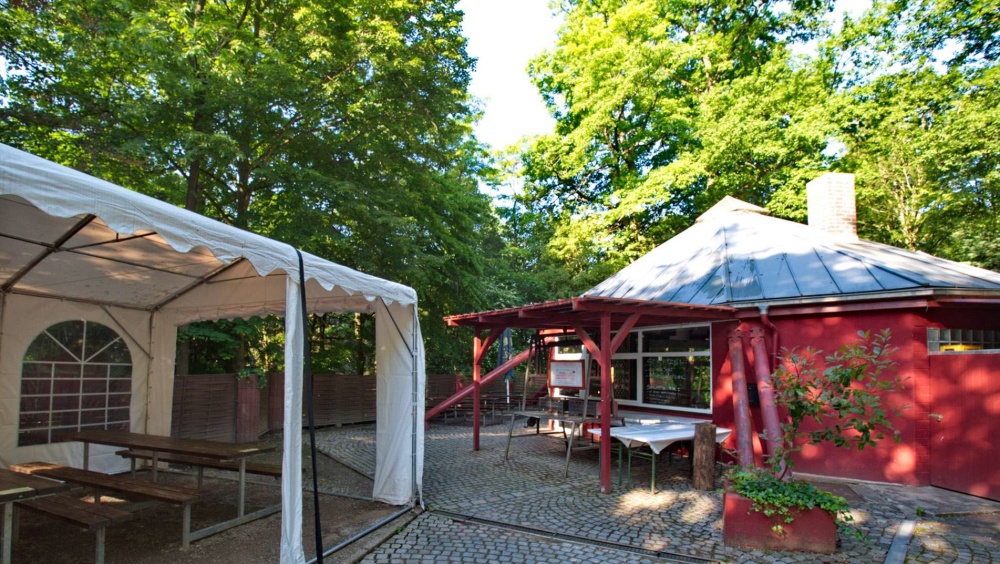 Uhu-Pavillon im Wildpark Uhu-Pavillon im Wildpark