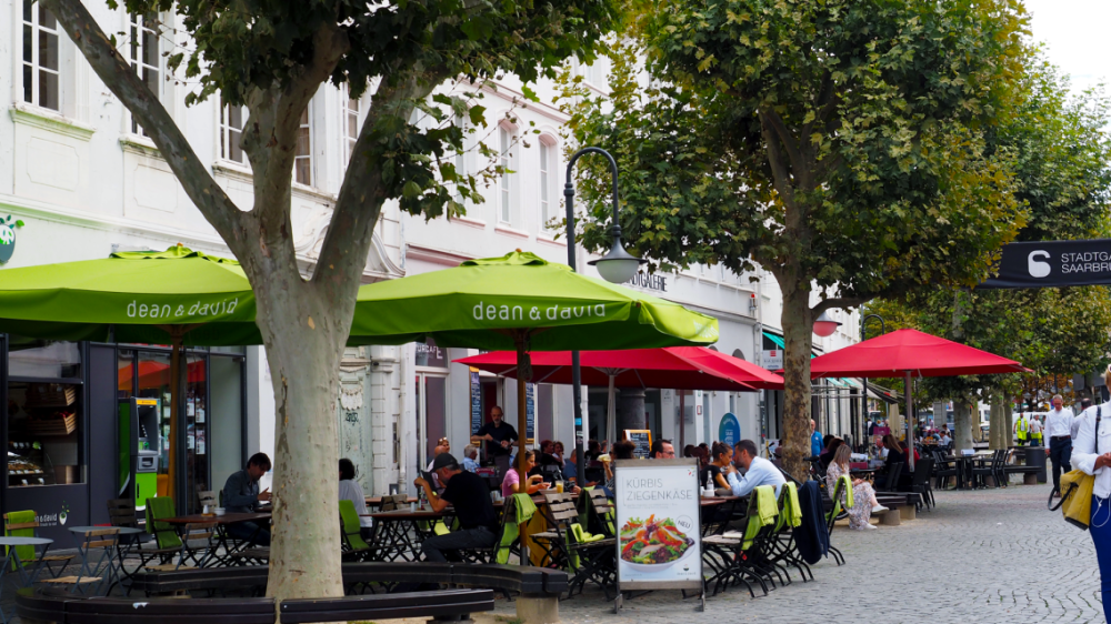 Blick vom St. Johanner Markt in Richtung Türkenstraße Blick vom St. Johanner Markt in Richtung Türkenstraße