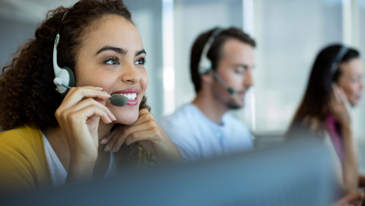 Servicemitarbeiterinnen und Mitarbeiter