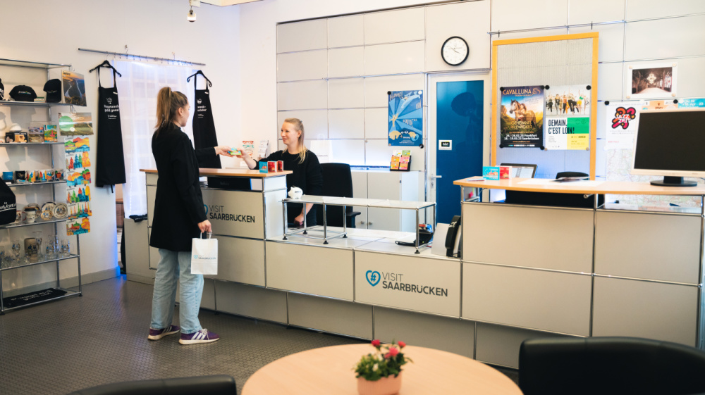 Tourist Info im Rathaus St. Johann Tourist Info im Rathaus St. Johann